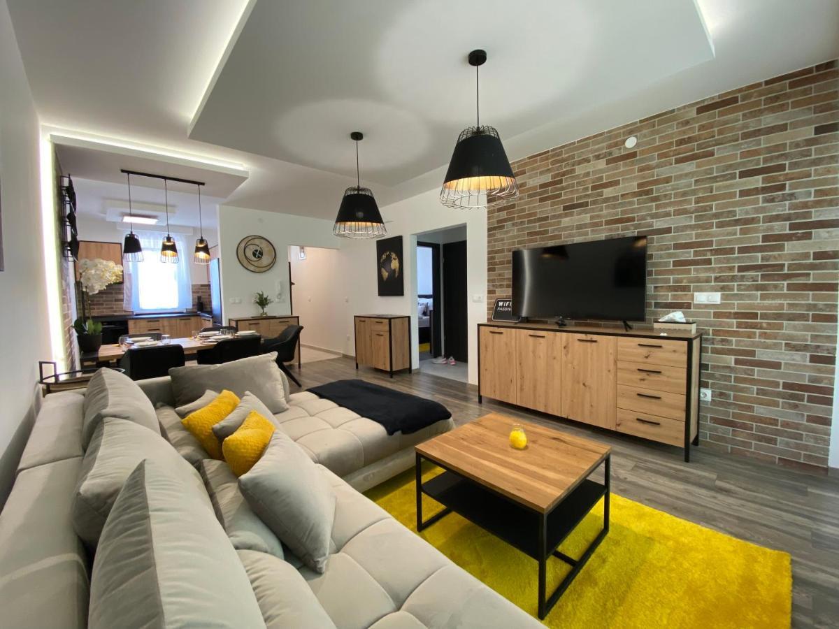 Sunshine Homes Zamárdi Extérieur photo