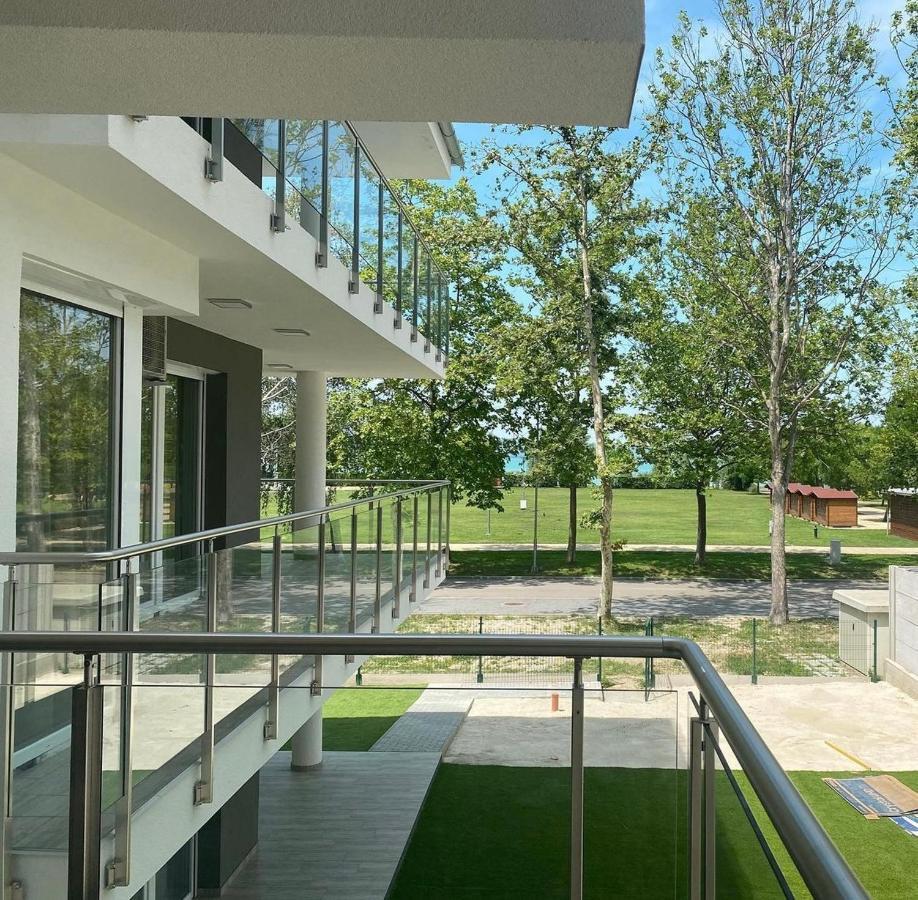 Sunshine Homes Zamárdi Extérieur photo
